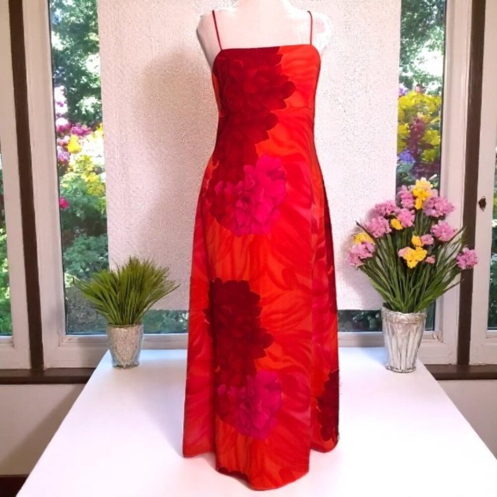 Floral Maxi dress Spaghetti strap tie back easy care great for travel - Picture 1 of 11